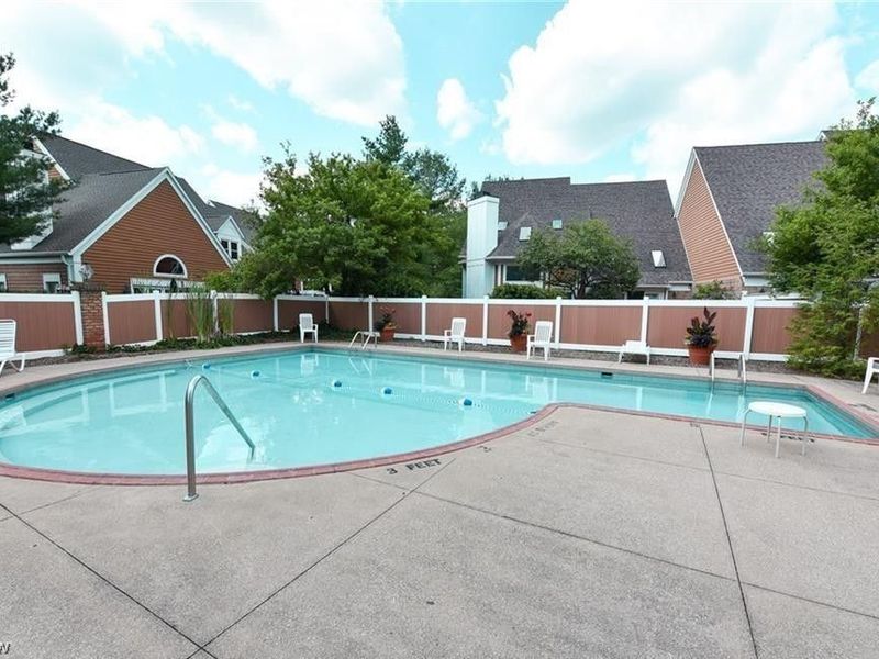 3567 Sparrow Pond Circle , Bath, OH 44333 Photo 24