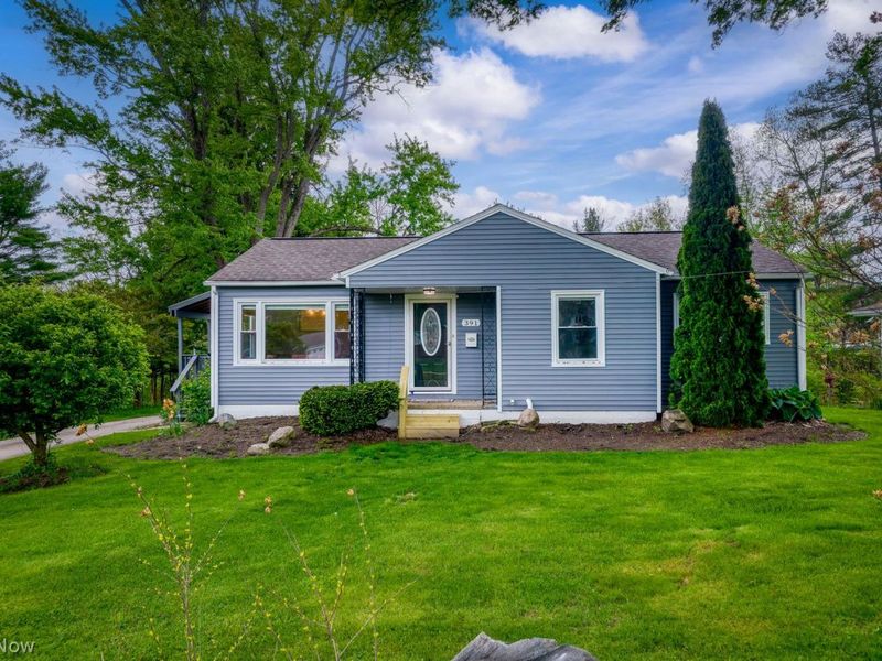 391 Park Avenue , Chardon, OH 44024 Photo 1