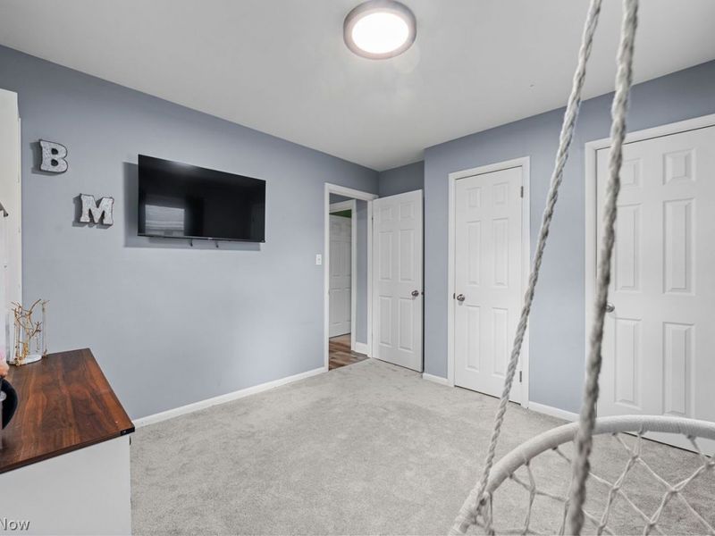 391 Park Avenue , Chardon, OH 44024 Photo 18