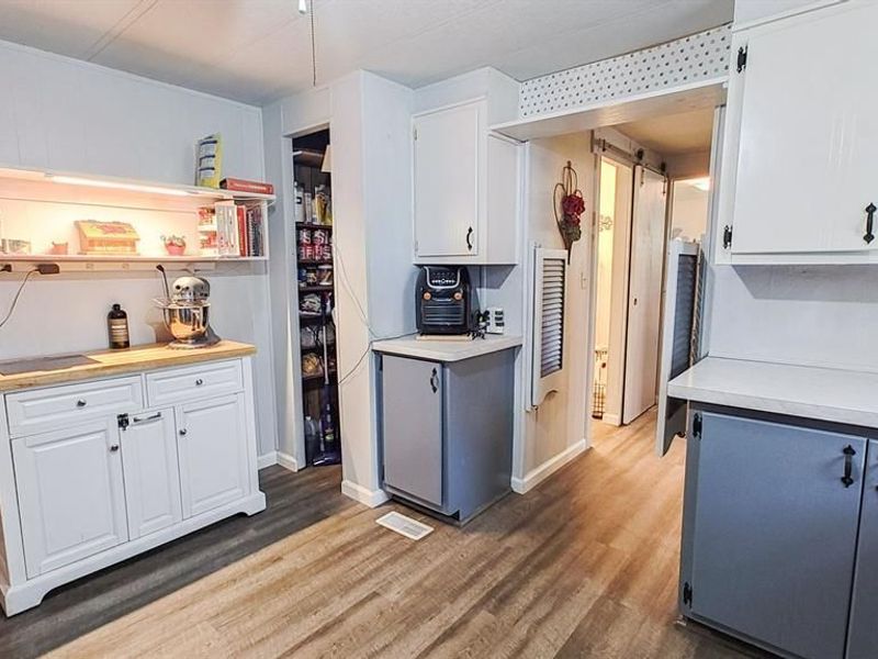 5122 Orangeville Kinsman Road , Burghill, OH 44404 Photo 7