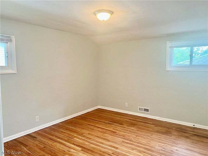 36 E Dartmoor Avenue , Seven Hills, OH 44131 Photo 15