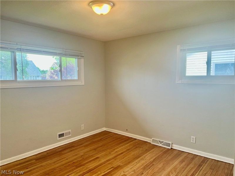 36 E Dartmoor Avenue , Seven Hills, OH 44131 Photo 16