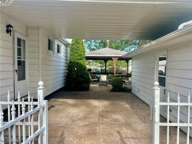 36 E Dartmoor Avenue , Seven Hills, OH 44131 Photo 28