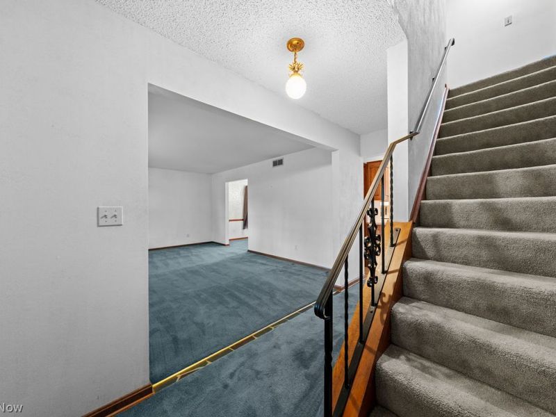 2407 Inas Drive , Copley, OH 44321 Photo 10