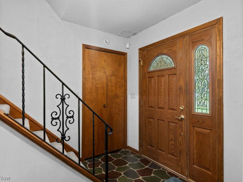 2407 Inas Drive , Copley, OH 44321 Photo 9