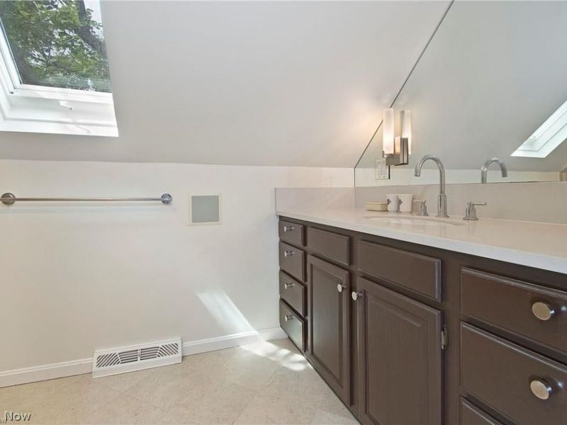 8282 Valley Drive , Chagrin Falls, OH 44023 Photo 19