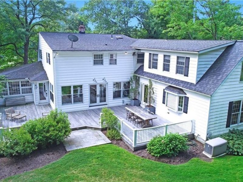 8282 Valley Drive , Chagrin Falls, OH 44023 Photo 2