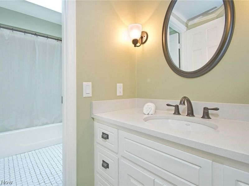 8282 Valley Drive , Chagrin Falls, OH 44023 Photo 24