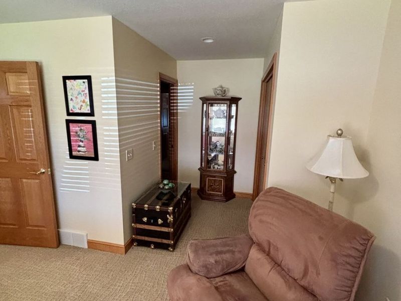 225 Pinehurst Drive , Dover, OH 44622 Photo 11