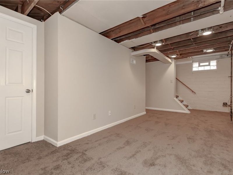 360 E 248th Street , Euclid, OH 44123 Photo 17