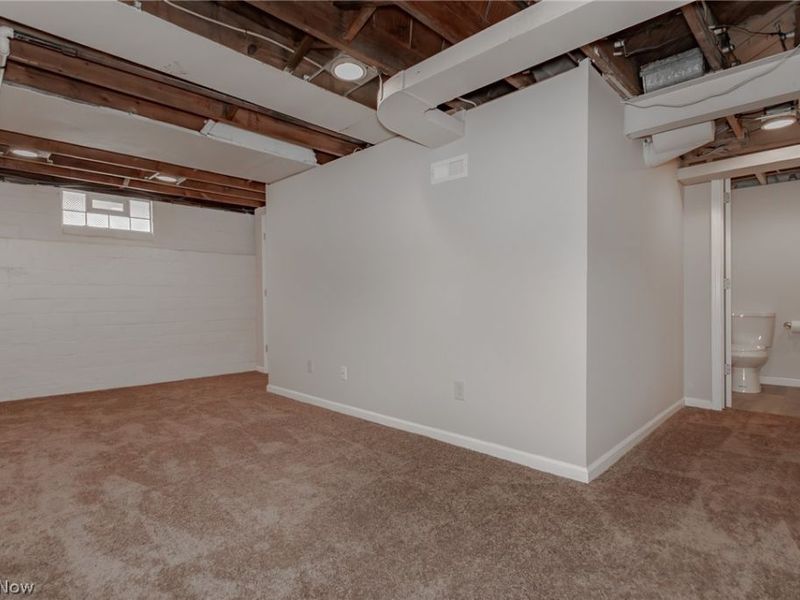 360 E 248th Street , Euclid, OH 44123 Photo 18