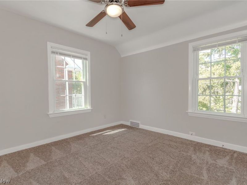 360 E 248th Street , Euclid, OH 44123 Photo 22