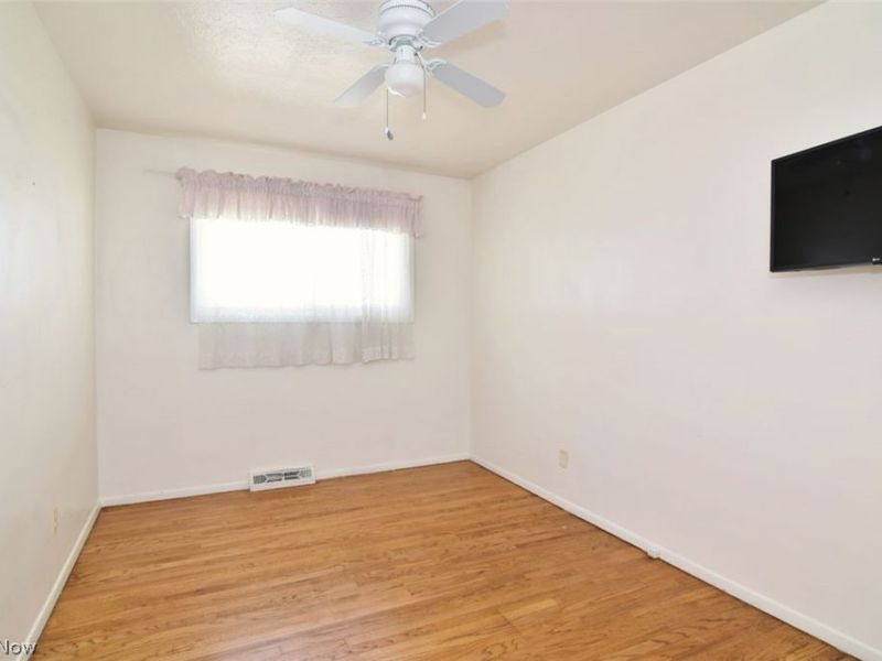 1218 Cordova Road , Mayfield Heights, OH 44124 Photo 17