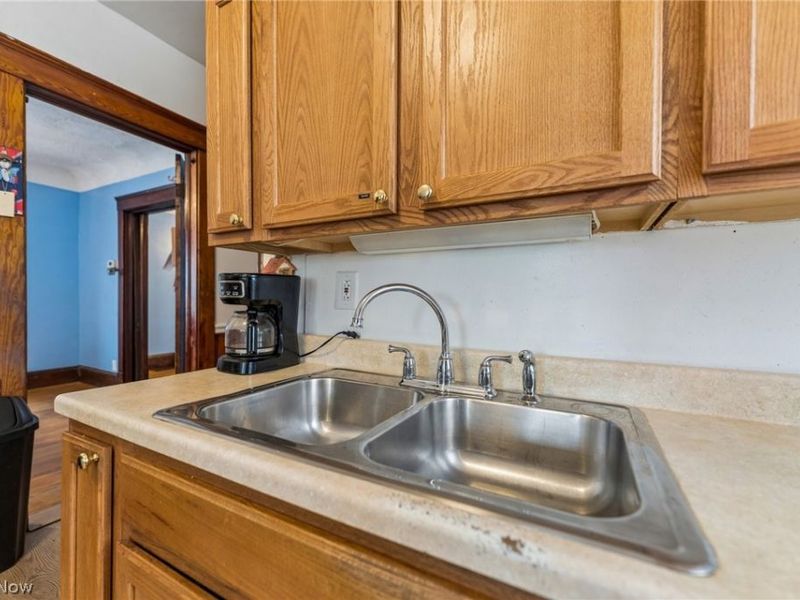 3713 Library Avenue , Cleveland, OH 44109 Photo 11