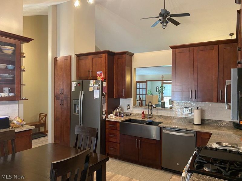 12579 Woodberry Lane, Strongsville, OH 44149 Photo 12