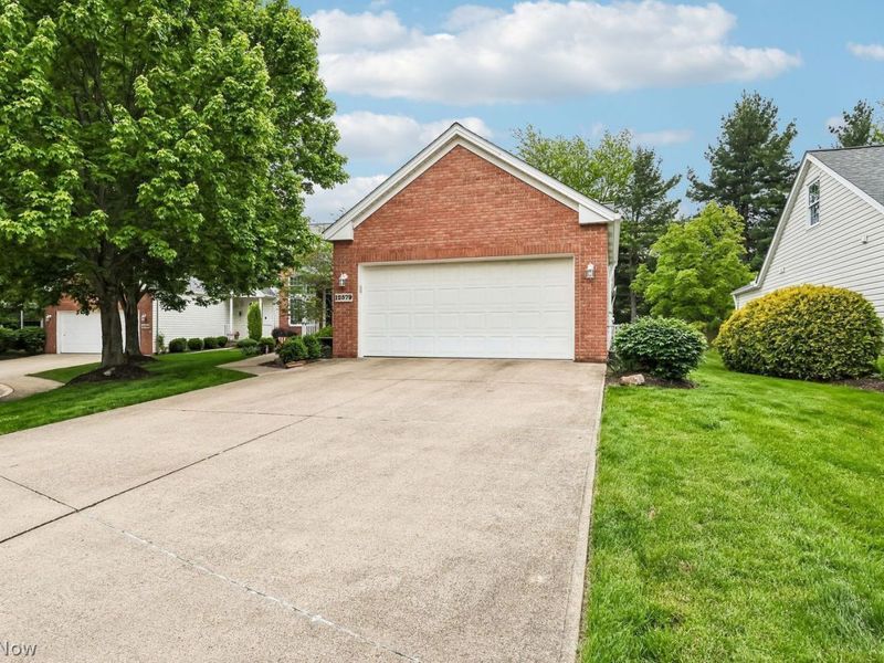 12579 Woodberry Lane, Strongsville, OH 44149 Photo 2
