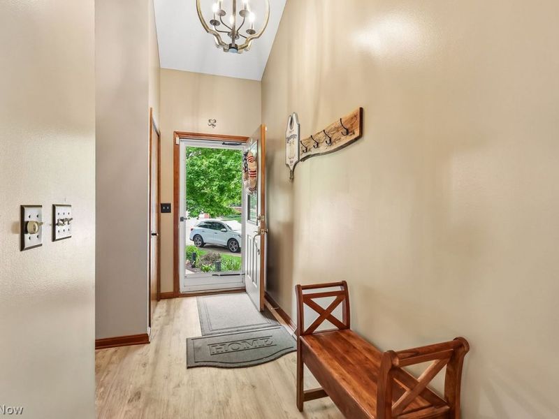 12579 Woodberry Lane, Strongsville, OH 44149 Photo 4