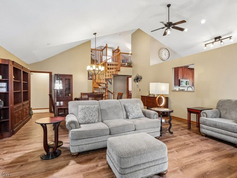 12579 Woodberry Lane, Strongsville, OH 44149 Photo 6