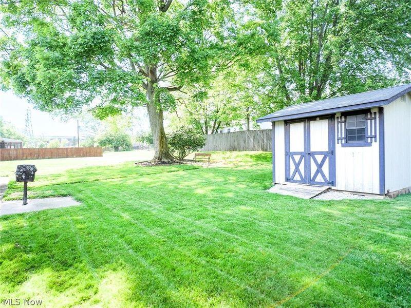 2866 Peacock Drive , Youngstown, OH 44511 Photo 19