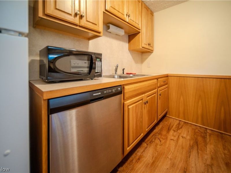 1970 Tisdale Drive, Green, OH 44312 Photo 10