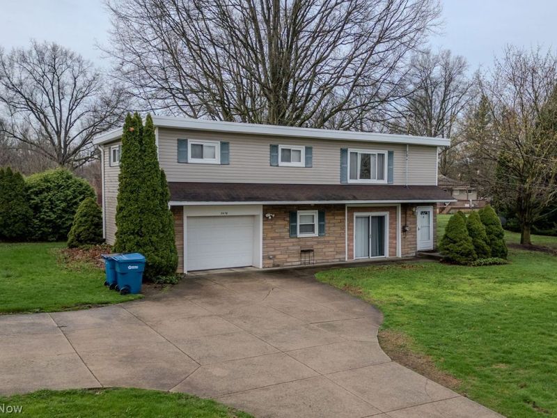 1970 Tisdale Drive, Green, OH 44312 Photo 2