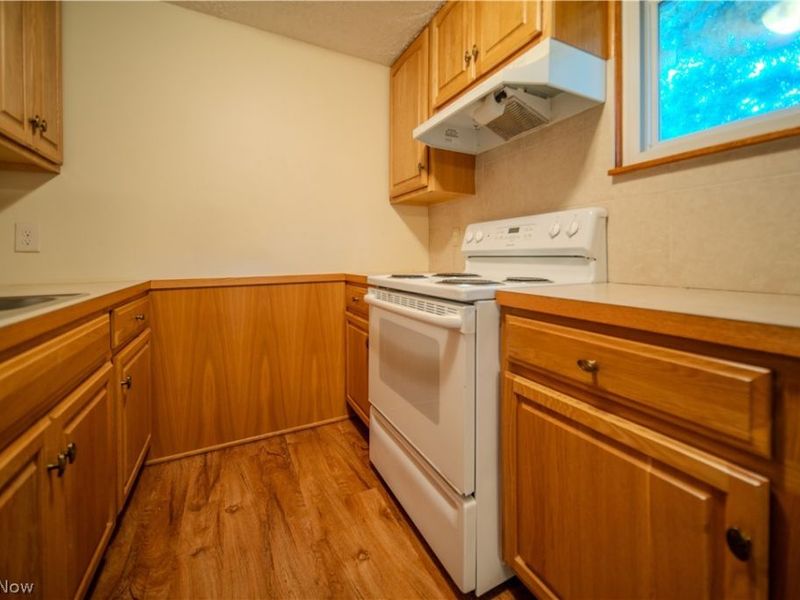 1970 Tisdale Drive, Green, OH 44312 Photo 9