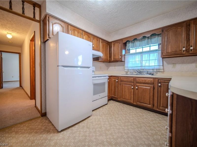 3192 Dewalt Drive, Green, OH 44312 Photo 11
