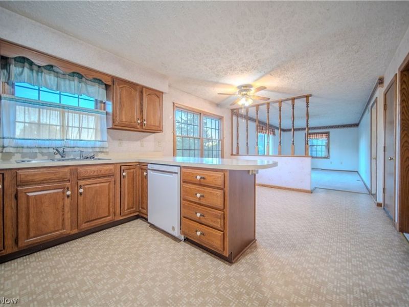 3192 Dewalt Drive, Green, OH 44312 Photo 12