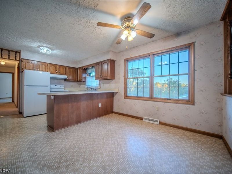 3192 Dewalt Drive, Green, OH 44312 Photo 13