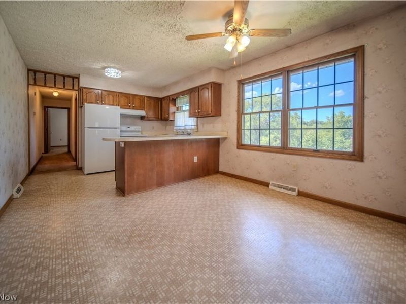 3192 Dewalt Drive, Green, OH 44312 Photo 13