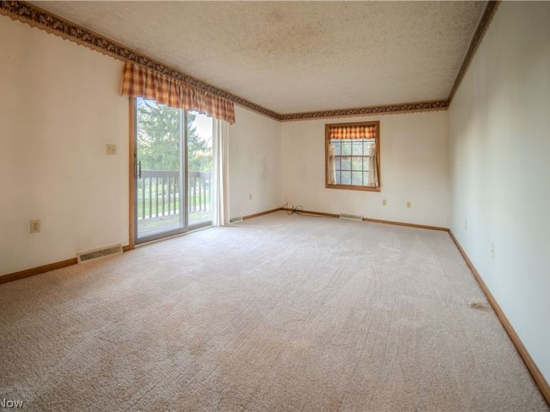 3192 Dewalt Drive, Green, OH 44312 Photo 14