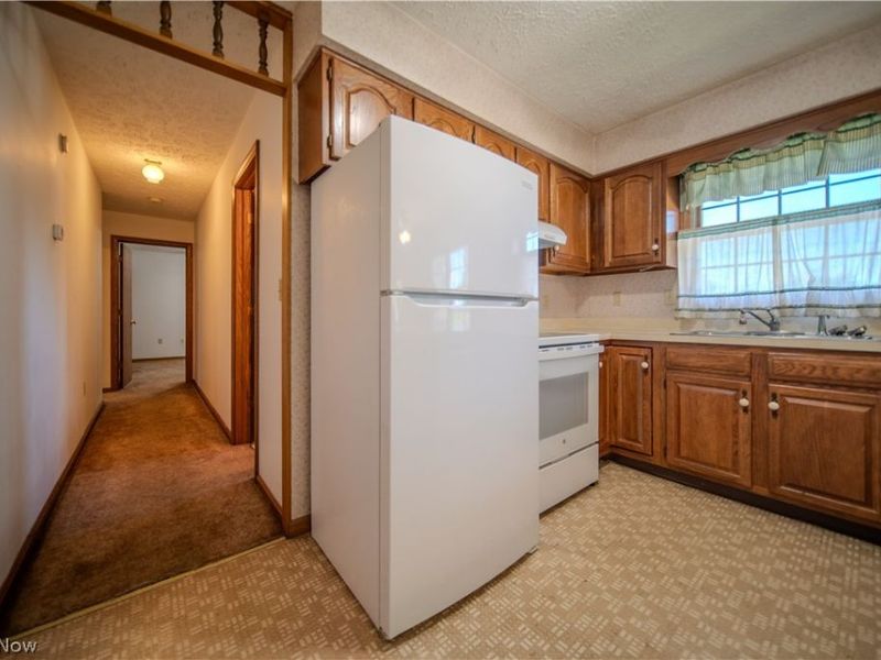 3192 Dewalt Drive, Green, OH 44312 Photo 16