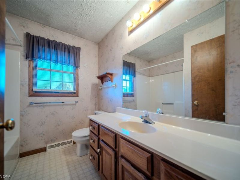 3192 Dewalt Drive, Green, OH 44312 Photo 18
