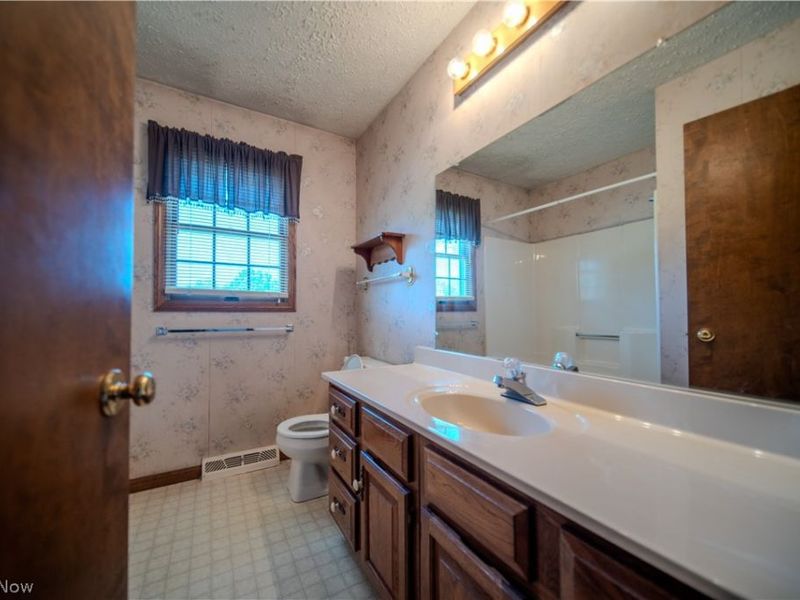 3192 Dewalt Drive, Green, OH 44312 Photo 18