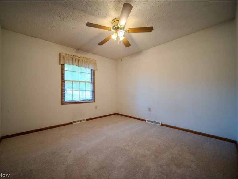 3192 Dewalt Drive, Green, OH 44312 Photo 23