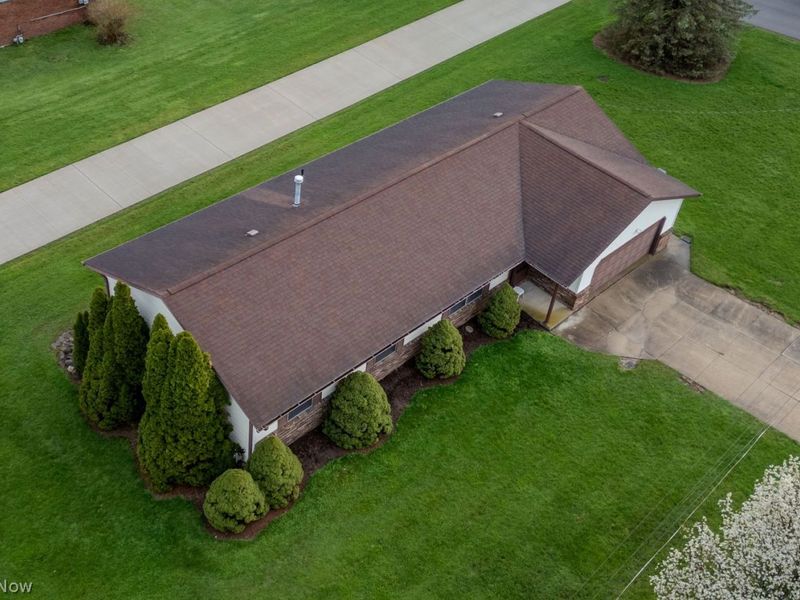 3192 Dewalt Drive, Green, OH 44312 Photo 3