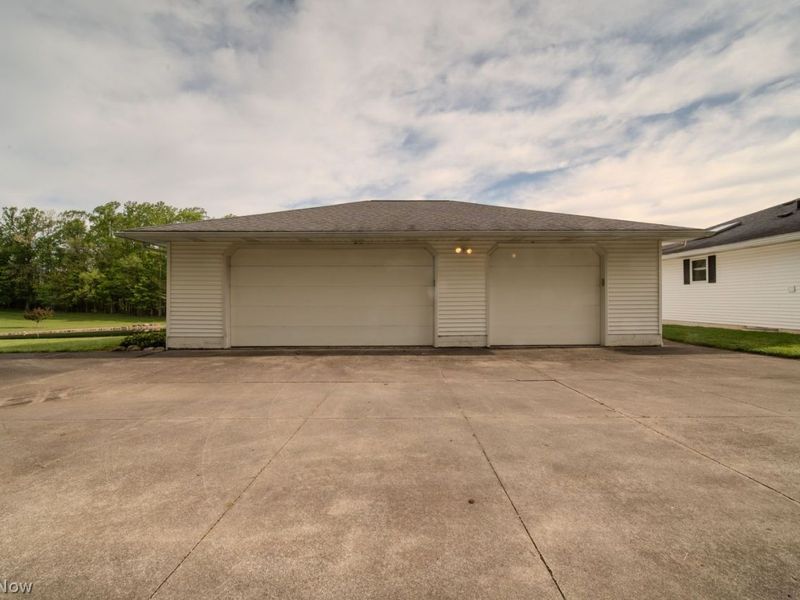 1940 Tisdale Drive , Green, OH 44312 Photo 10
