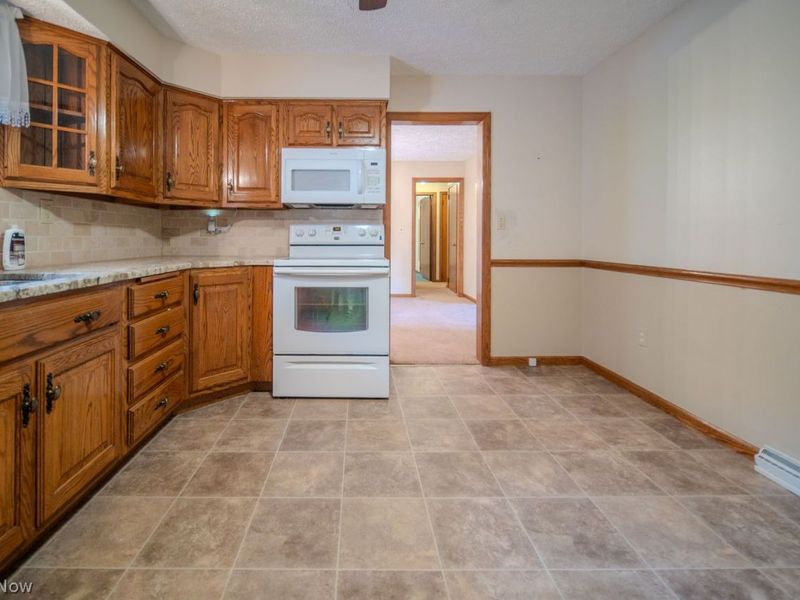 1940 Tisdale Drive , Green, OH 44312 Photo 18