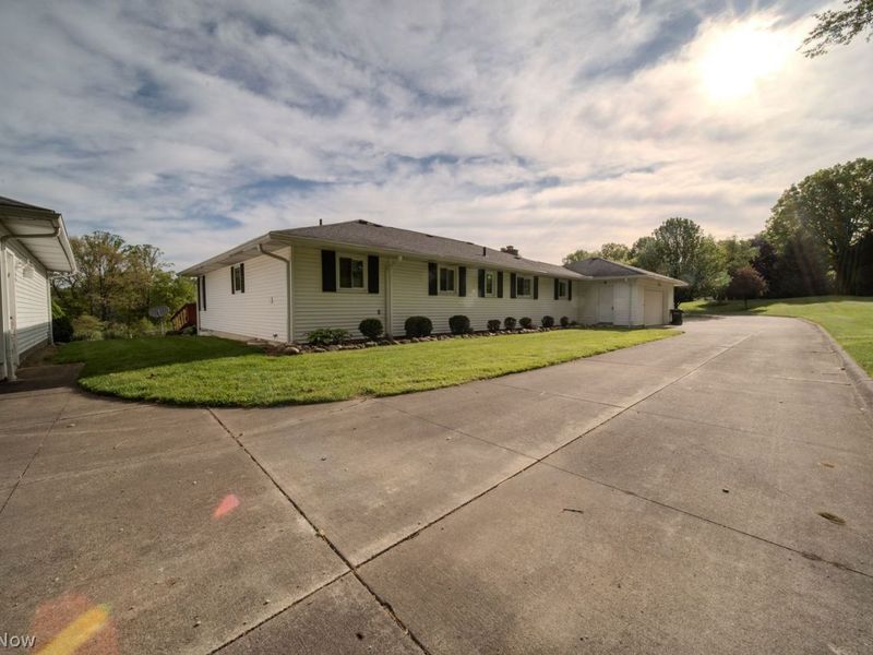 1940 Tisdale Drive , Green, OH 44312 Photo 9