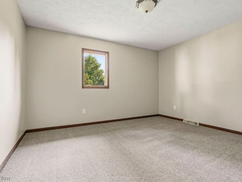5460 Echodell Avenue NW, North Canton, OH 44720 Photo 12