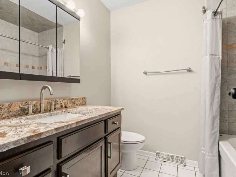 5460 Echodell Avenue NW, North Canton, OH 44720 Photo 14