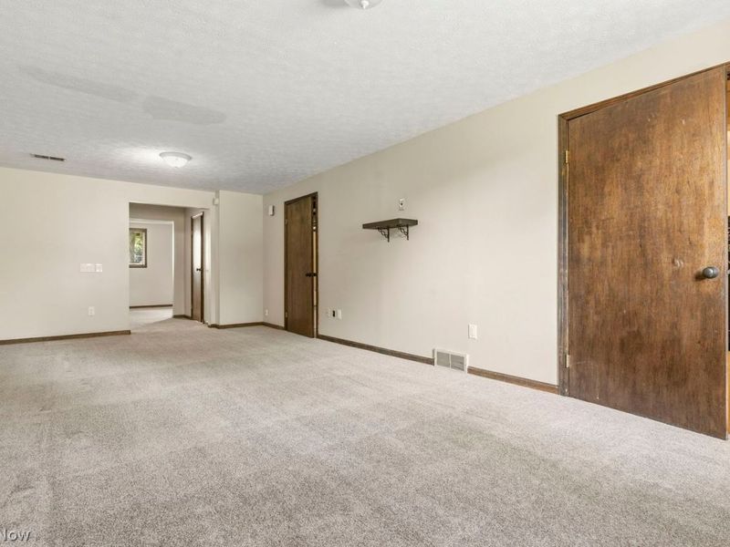 5460 Echodell Avenue NW, North Canton, OH 44720 Photo 19