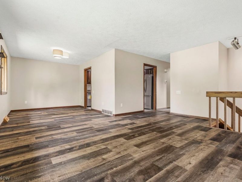 5460 Echodell Avenue NW, North Canton, OH 44720 Photo 4