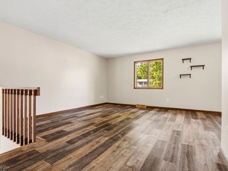 5460 Echodell Avenue NW, North Canton, OH 44720 Photo 6