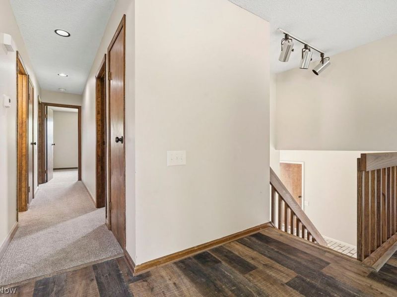5460 Echodell Avenue NW, North Canton, OH 44720 Photo 9