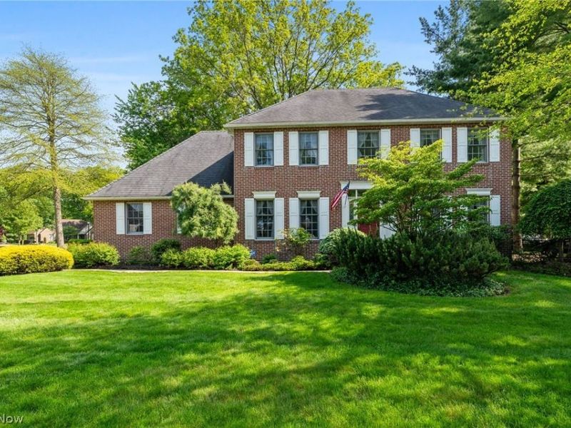 359 Williamsburg Drive , Avon Lake, OH 44012 Photo 1