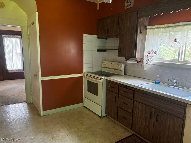 4325 Ardmore Avenue , Cleveland, OH 44109 Photo 11