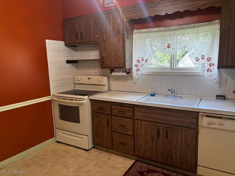 4325 Ardmore Avenue , Cleveland, OH 44109 Photo 9