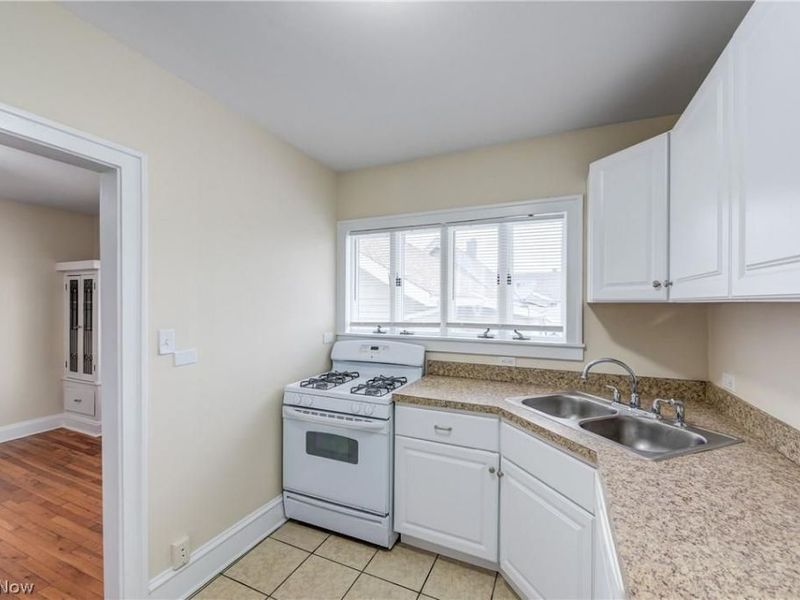2085 Chesterland Avenue , Unit UP, Lakewood, OH 44107 Photo 12