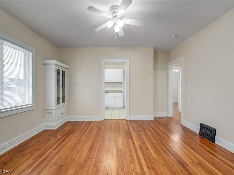 2085 Chesterland Avenue , Unit UP, Lakewood, OH 44107 Photo 8